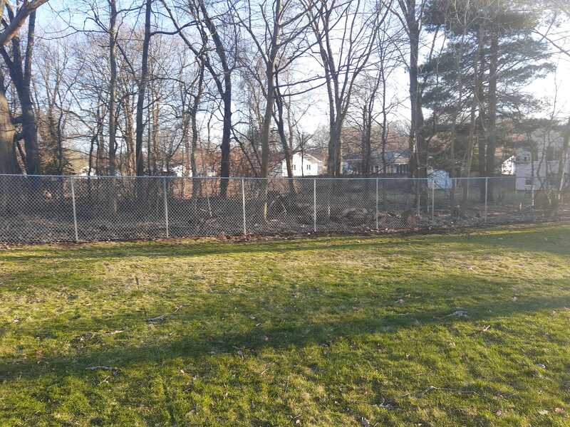 chain link fence repiar and chainlink fence install